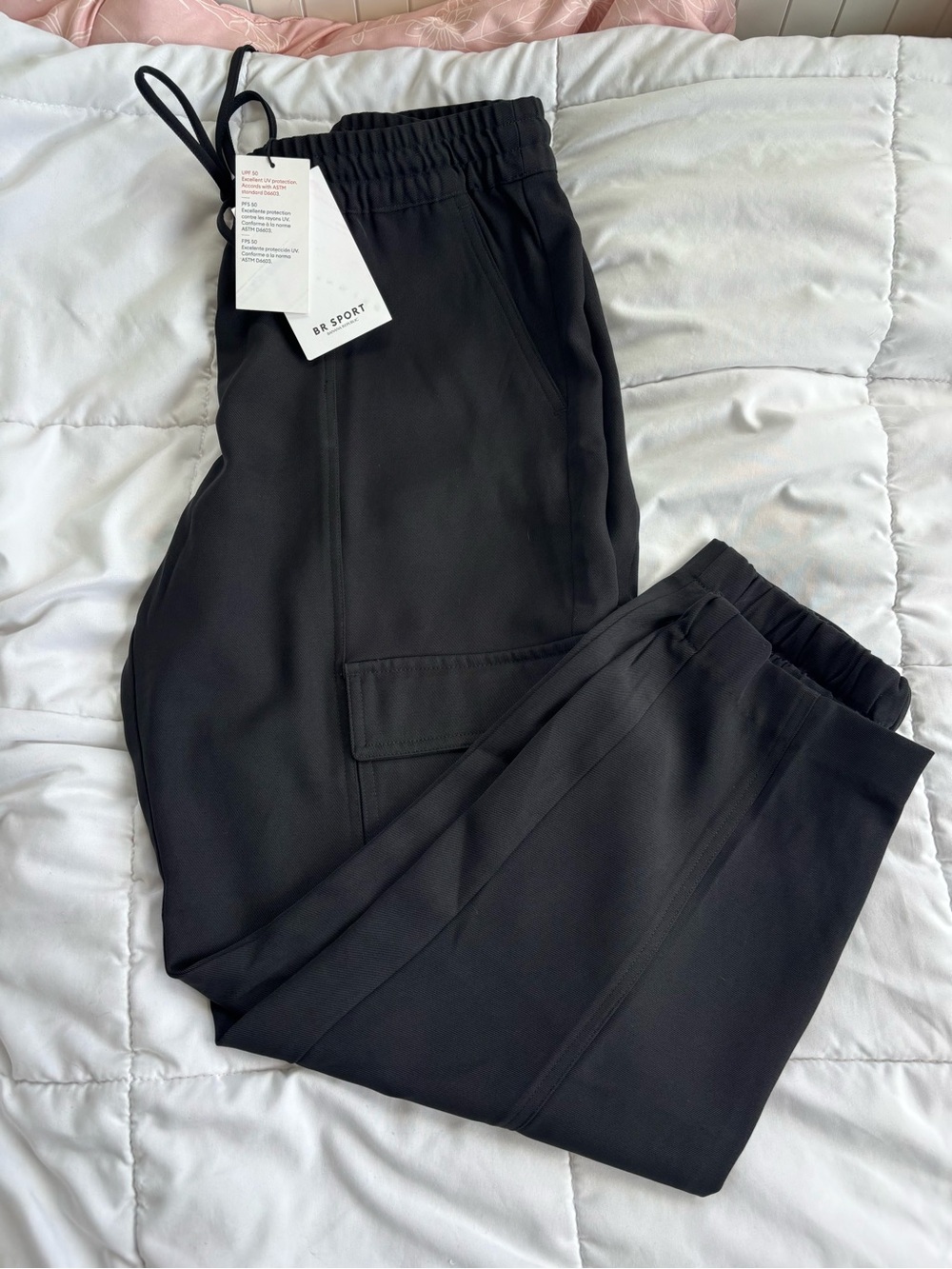 NWT Banana Republic BR Sport Black Cargo Jogger Pants UPF 50 Womens M